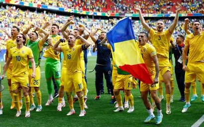 Rumania celebra su segunda victoria de su historia en una Eurocopa