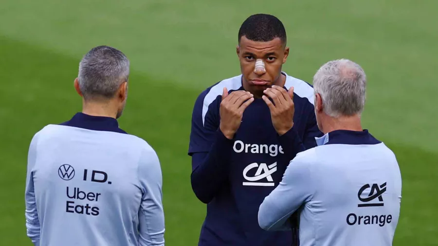 Mbappé apareció en la práctica previa al partido de la Jornada 2, ante Países Bajos.