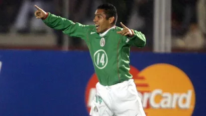 GOAL BY RAMÓN MORALES.  In all of history, Mexico has only one victory against Argentina and it was in the 2004 Copa América through a book shot and that magical left foot from Ramón Morales. 