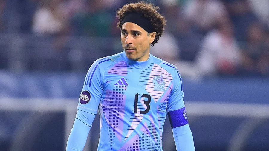 Guillermo Ochoa, sin equipo | No convocado