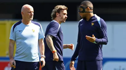 The striker trained with the rest of the France squad before facing Poland