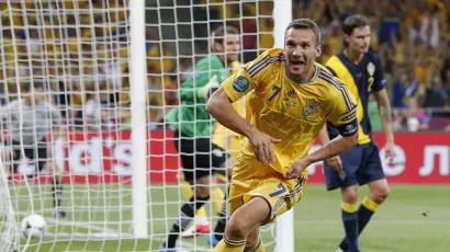 7. Andriy Shevchenko 35 años, 256 días: Ucrania 2-1 Suecia, 11 de junio de 2012.