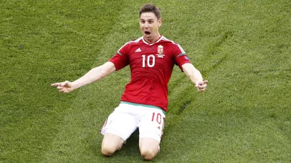 4. Zoltán Gera 37 años, 61 días: Hungría 3-3 Portugal, 22 de junio de 2016.