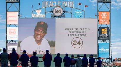 Los Giants homenajearon a Willie Mays en su casa