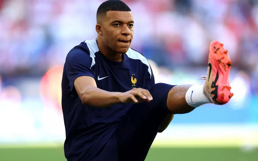 ¡Kylian Mbappé está de vuelta y será titular con Francia!