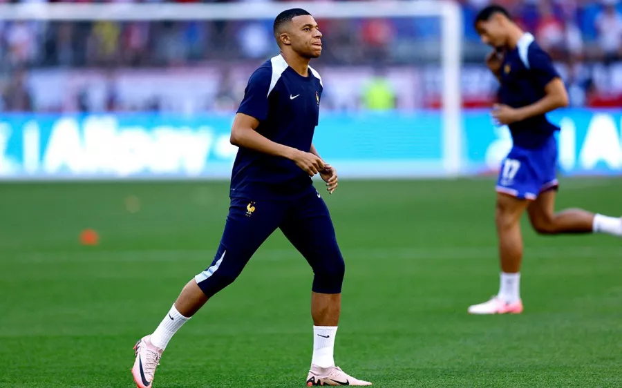 ¡Kylian Mbappé está de vuelta y será titular con Francia!