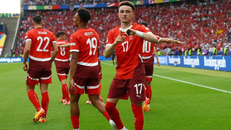 Ruben Vargas marcó el 2-0 a favor de Suiza contra Italia con un golazo al inicio de la segunda mitad