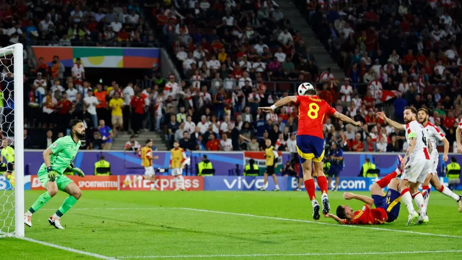 España vino de atrás y le dio vuelta al marcador ante Georgia a los seis minutos de la segunda mitad con un gol de Fabián Ruíz