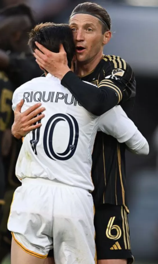 Batalla campal entre LAFC y LA Galaxy por el liderato de conferencia