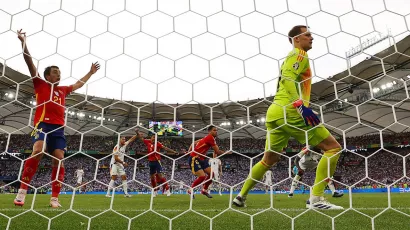 Spain got up despite the fact that the rival tied it at 89' and in this way avoided the penalty shootout.