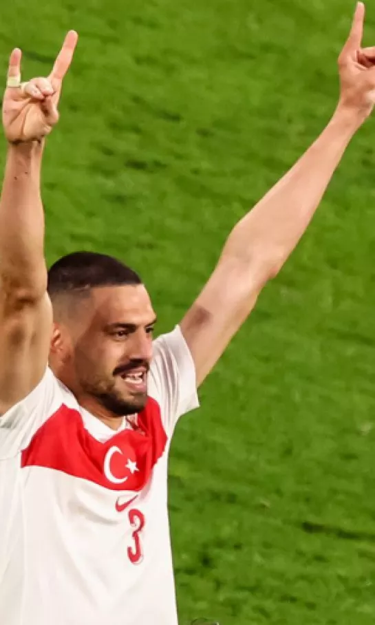 Turquía, furiosa con la UEFA por el castigo contra Merih Demiral