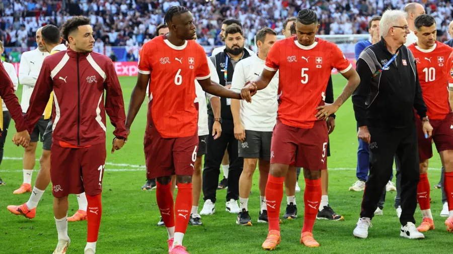 Manuel Akanji volvió a fallar con Suiza en la Eurocopa