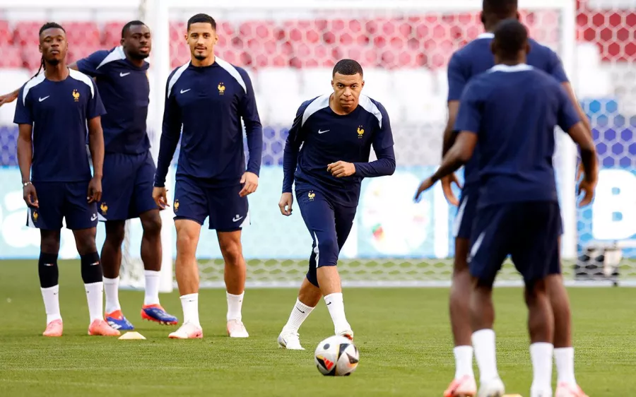 Kylian Mbappé, entrenamiento a tope y la mira puesta en España