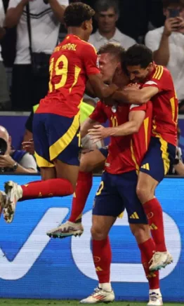 España a la final de la Eurocopa a pura victoria