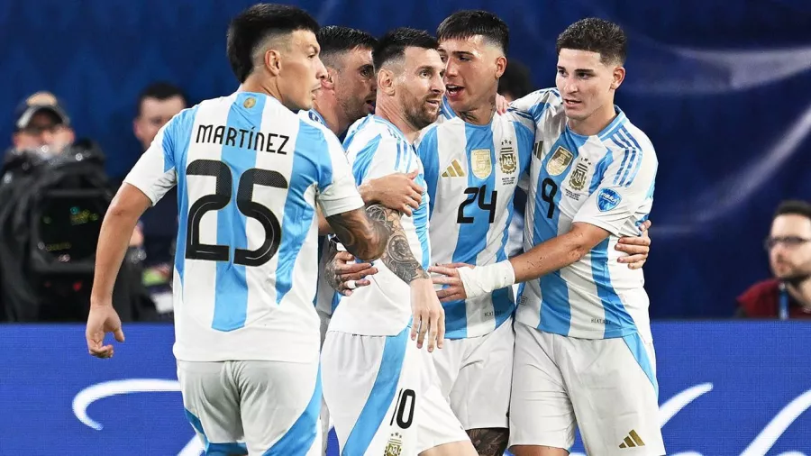 Lionel Mssi anotó el segundo gol de Argentina a los 51 minutos de la semifinal ante Canadá.