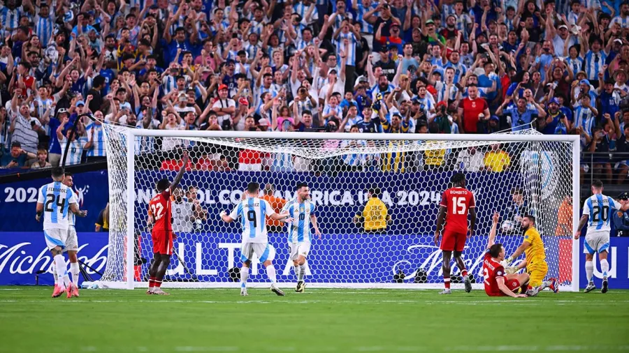 Así festejó la 'Albiceleste' el 2-0 en New Jersey, que terminó siendo definitivo.