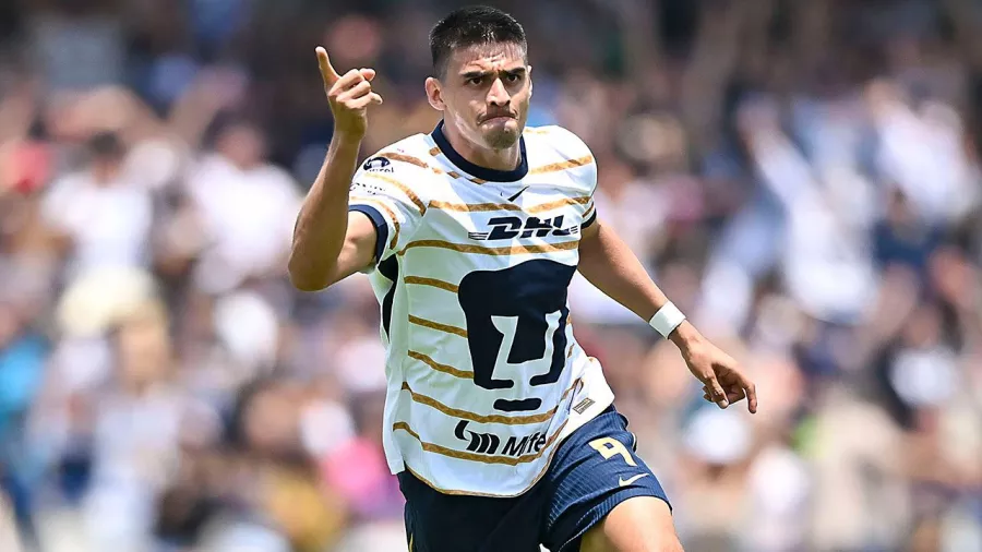 Guillermo Martínez, centro delantero | 1 gol en el Pumas 4-1 León