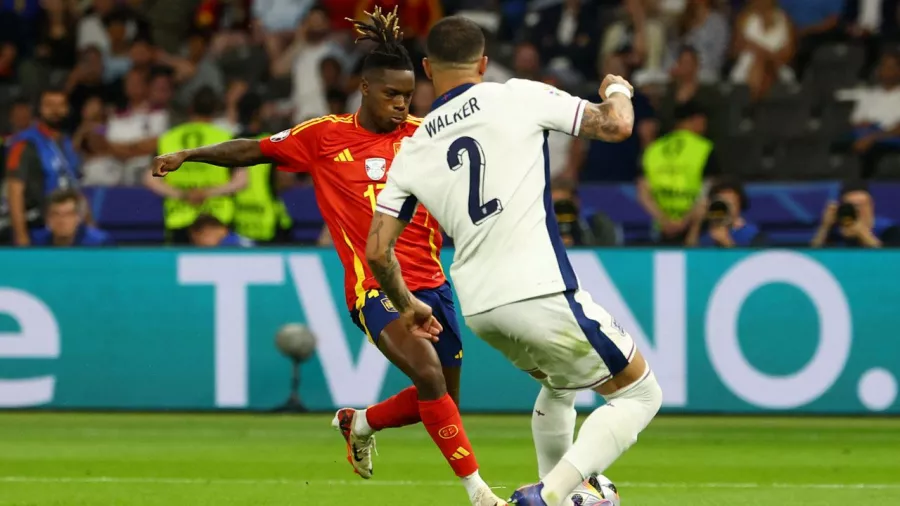 El '17' marcó el primer gol de la final de la Eurocopa entre España e Inglaterra a los 47 minutos