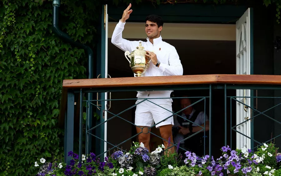 Carlos Alcaraz conquista Wimbledon por segunda ocasión