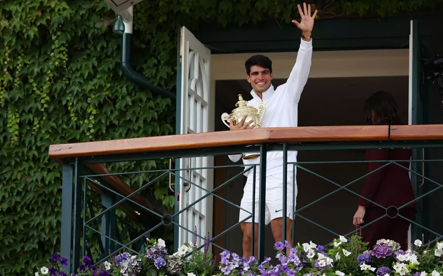 Carlos Alcaraz conquista Wimbledon por segunda ocasión