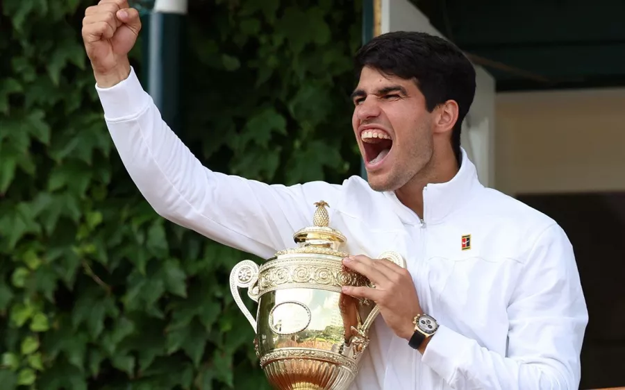 Carlos Alcaraz conquista Wimbledon por segunda ocasión