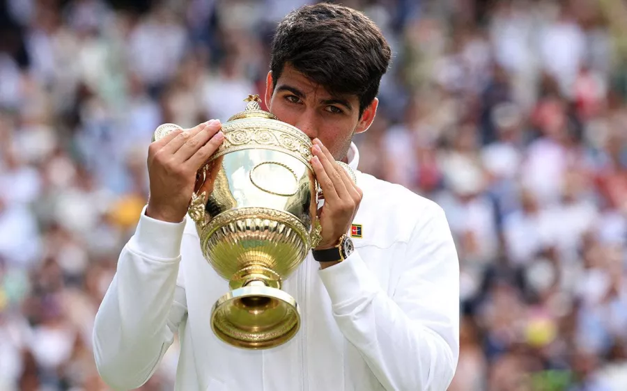 Carlos Alcaraz conquista Wimbledon por segunda ocasión