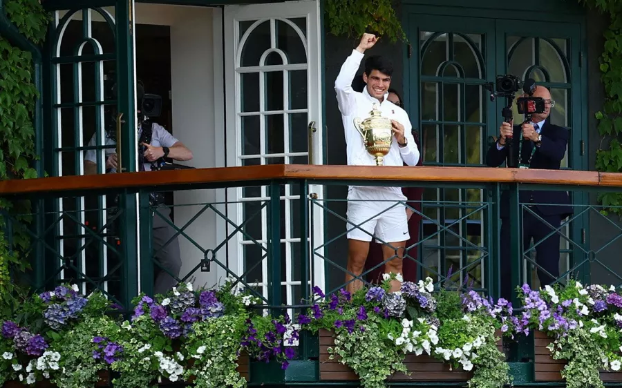 Carlos Alcaraz conquista Wimbledon por segunda ocasión