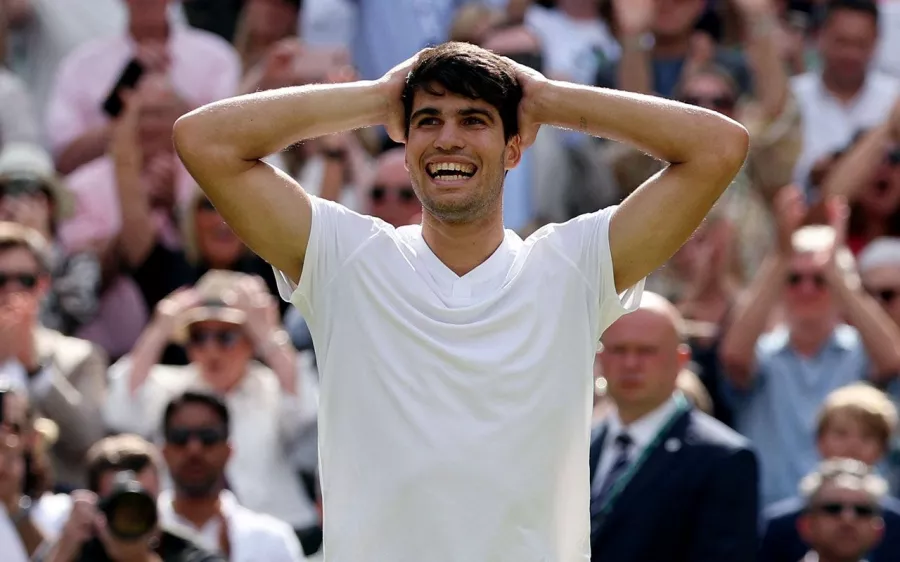 Carlos Alcaraz conquista Wimbledon por segunda ocasión