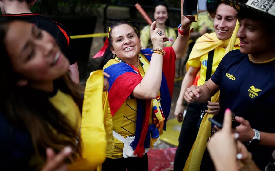 Ambiente, fiesta y pasión antes de la final entre Colombia y Argentina