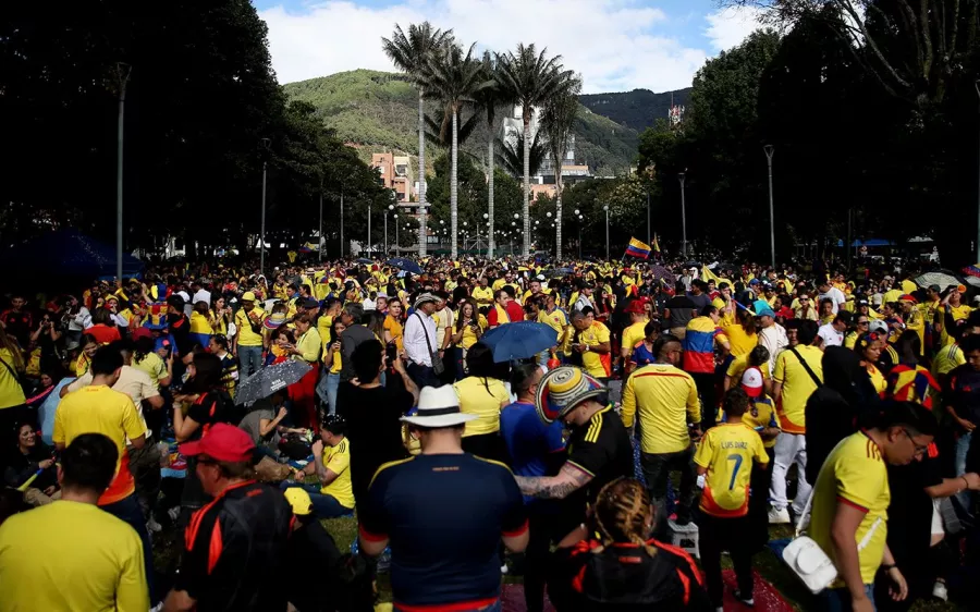 Ambiente, fiesta y pasión antes de la final entre Colombia y Argentina