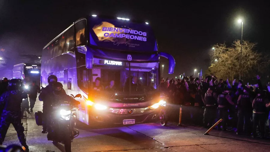 Cálida recepción para el campeón de América