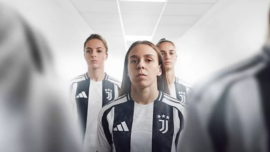 El nuevo jersey de la Juventus, inspirado en la luna