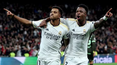 Los grandes jugadores están hechos para jugar juntos. No tendré problemas para jugar con Vinícius. Hizo unas últimas temporadas perfectas. Ahora me tengo que adaptar a Vinícius, a Rodrygo y a todos para ayudarles.