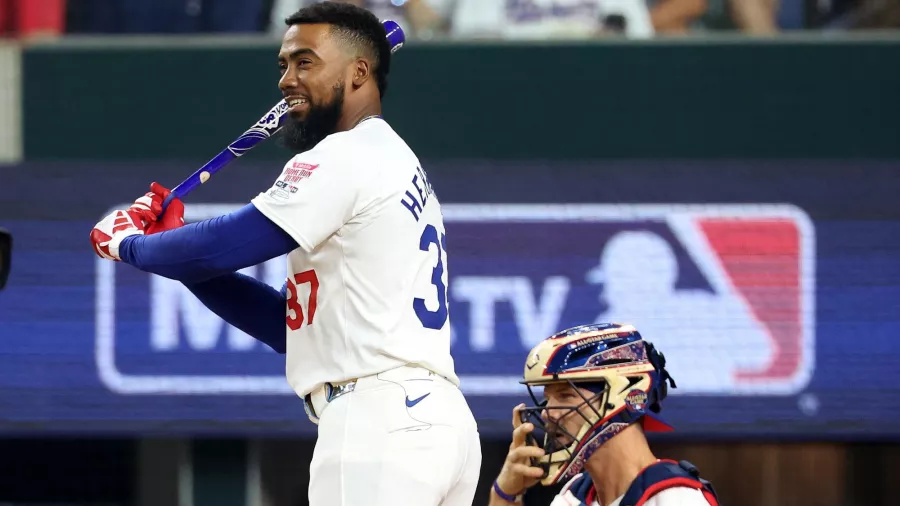 Teoscar Hernández, primer campeón de la nueva era del Home Run Derby