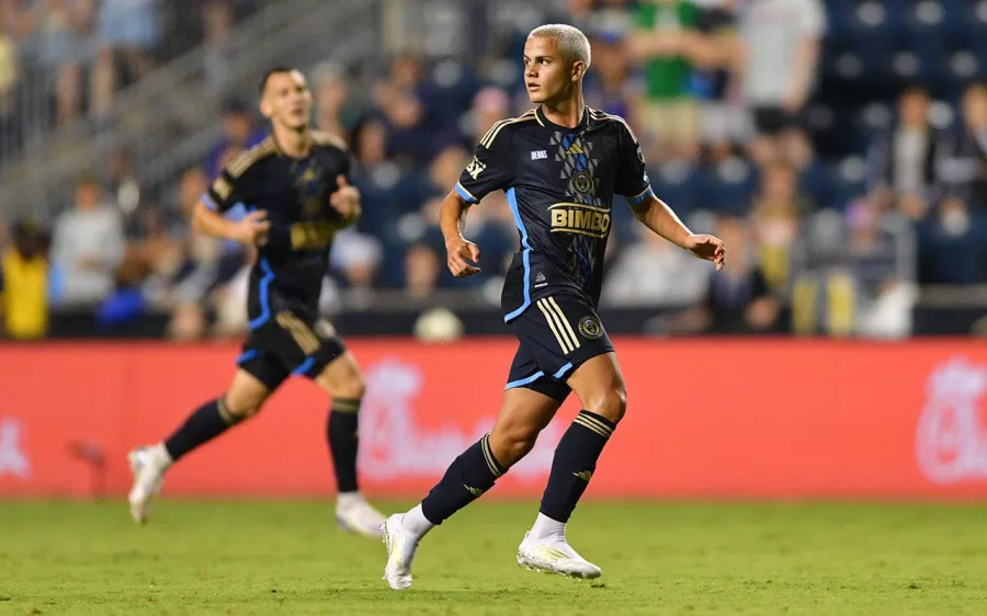 Con 14 años de edad, debuta en la MLS y hace historia en Estados Unidos