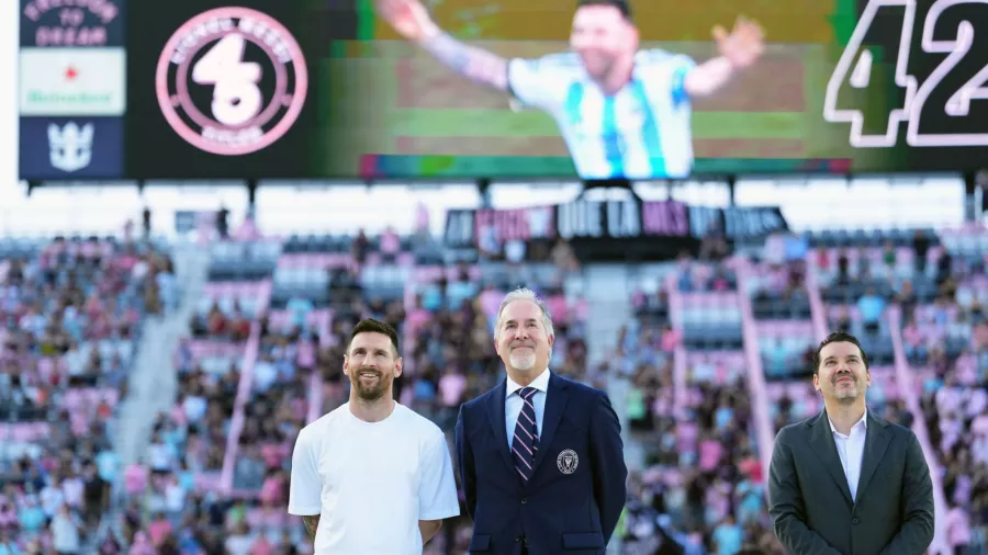 Lionel Messi llegó a 45 títulos y el Inter Miami se lo reconoció