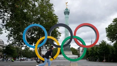 Las calles de París ya viven la fiesta olímpica