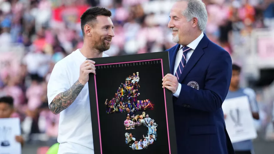 Lionel Messi llegó a 45 títulos y el Inter Miami se lo reconoció