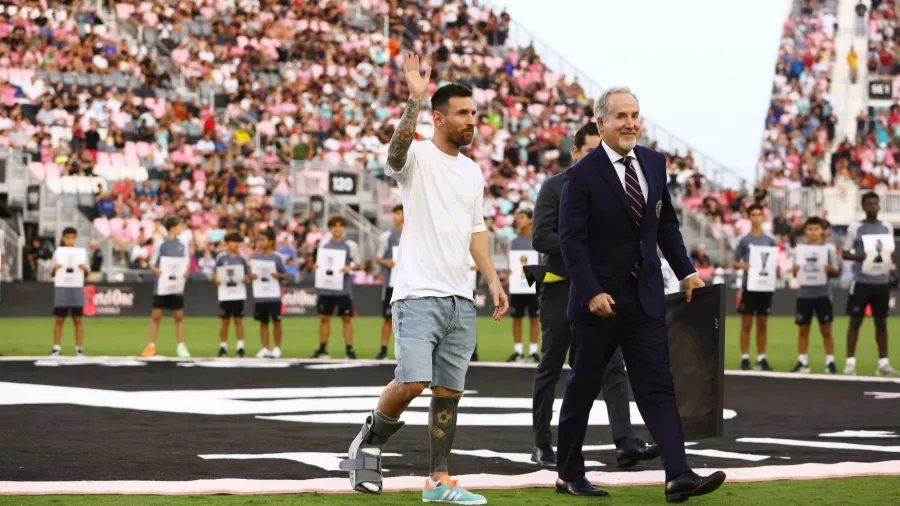 Lionel Messi llegó a 45 títulos y el Inter Miami se lo reconoció