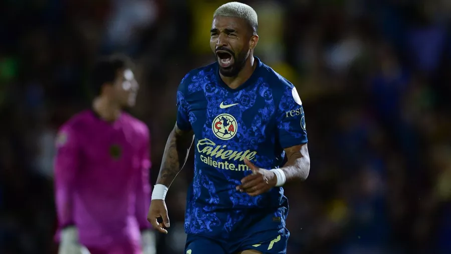 Rodrigo Aguirre debutó con América en el duelo por la Jornada 4 ante Juárez.