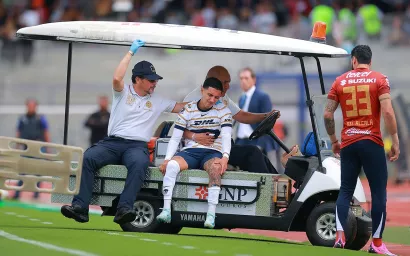 Leo Suárez, por lesión, deja el partido ante Pachuca y preocupa a Pumas