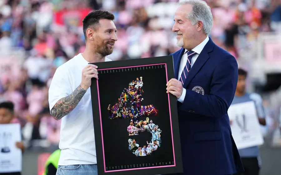 El homenaje para Lionel Messi por sus 45 titulos en su carrera