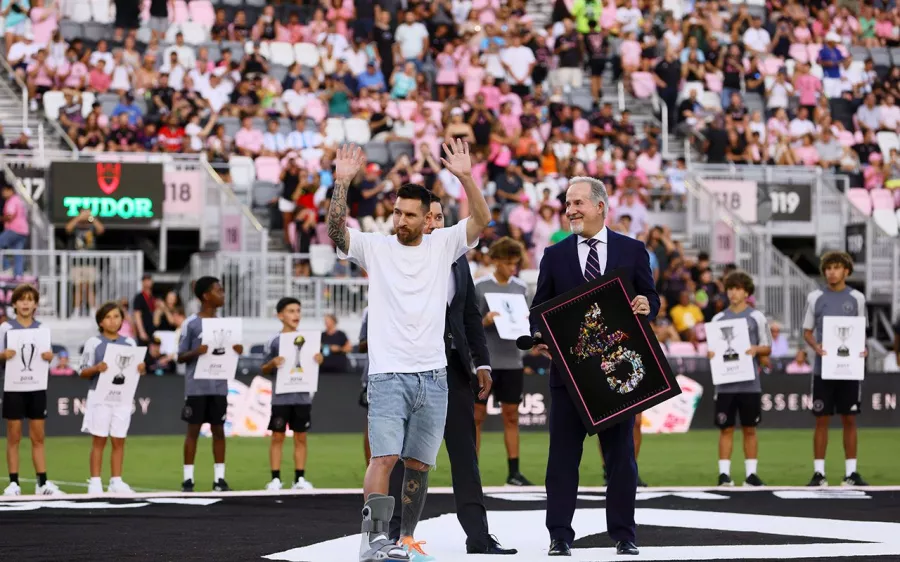 El homenaje para Lionel Messi por sus 45 titulos en su carrera