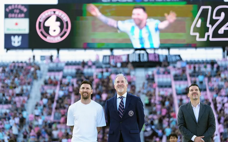 El homenaje para Lionel Messi por sus 45 titulos en su carrera