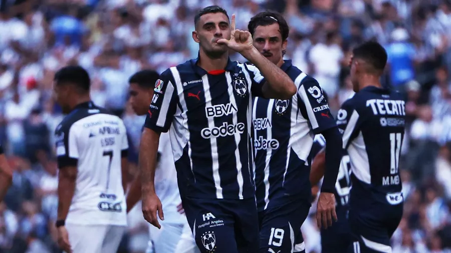 Rayados venció 2-1 a Querétaro.