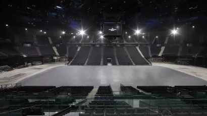 Bercy Arena, 15 mil espectadores: gimnasia artística y de trampolín, finales de basquetbol.