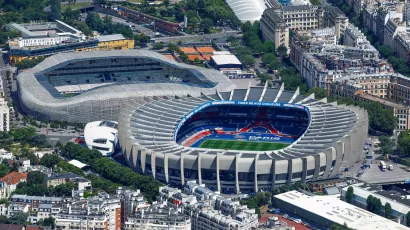 Parc des Princes, 48 mil espectadores: futbol (fase de grupos y medallas de oro).