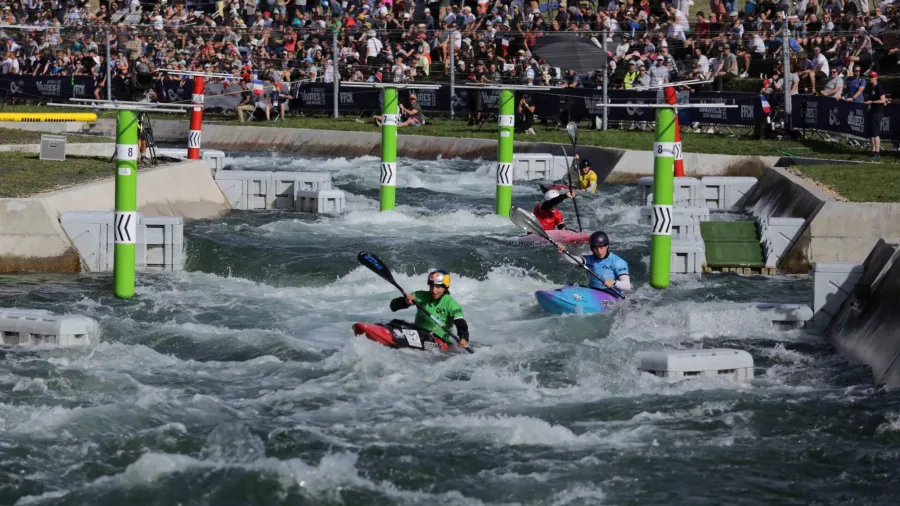 Estadio Naútico Vaires-sur-Marne, 22 mil espectadores: canotaje (slalom y sprint) y remo.