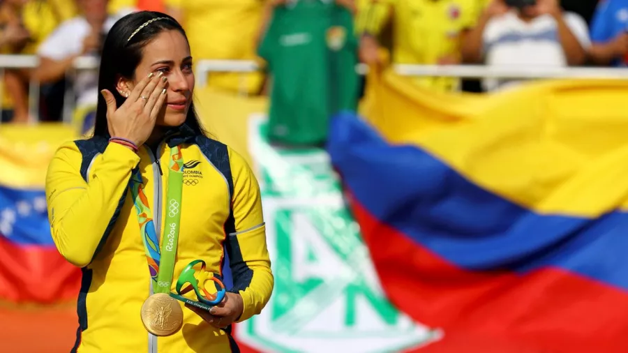 Mariana Pajón tiene un lugar en el olimpo después de ser bicampeona en la categoría de BMX, la colombiana se llevó el primer puesto en Londres 2012 y Rio 2016