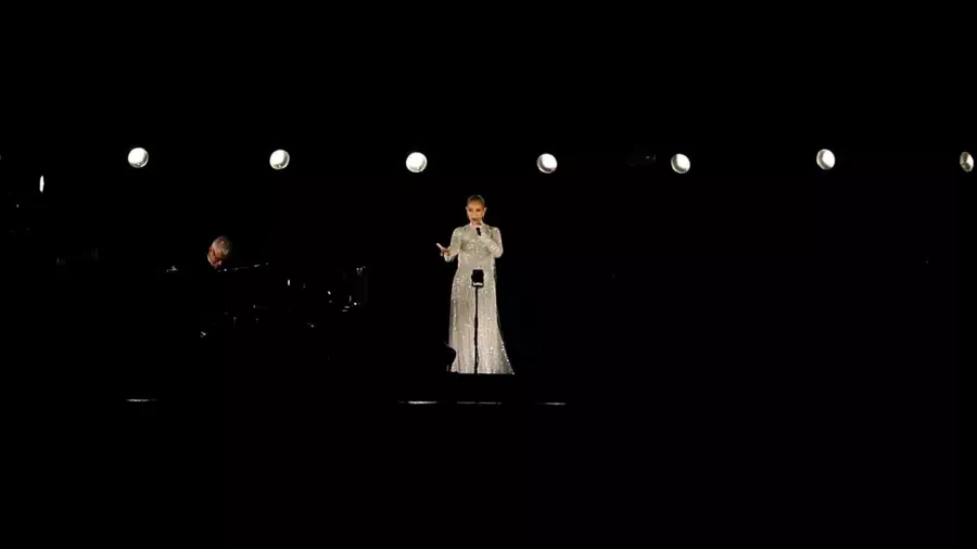 Celine Dion, Hymne á l’amour de Edith Piaf.